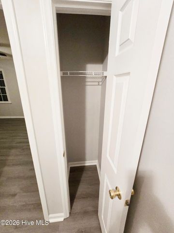 3813 Sterling Pointe Drive V9, Winterville, NC 28590