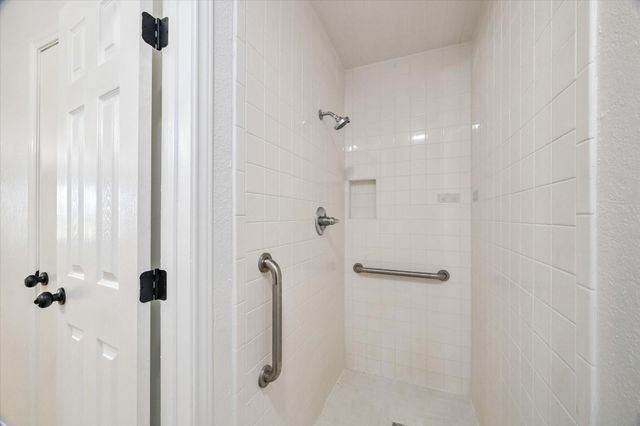6210 County Road 170, Alvin, TX 77511