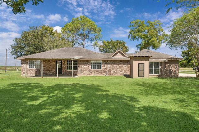6210 County Road 170, Alvin, TX 77511
