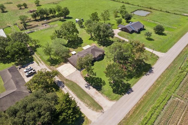 6210 County Road 170, Alvin, TX 77511