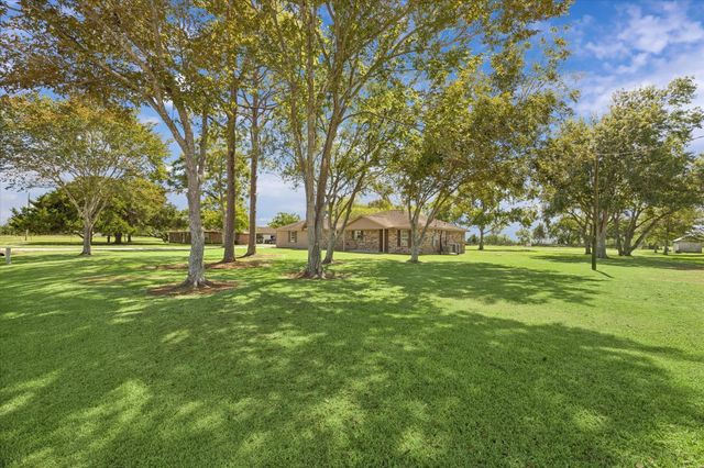 6210 County Road 170, Alvin, TX 77511