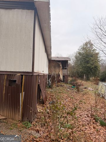 258 Persimmon St, Toccoa, GA 30577