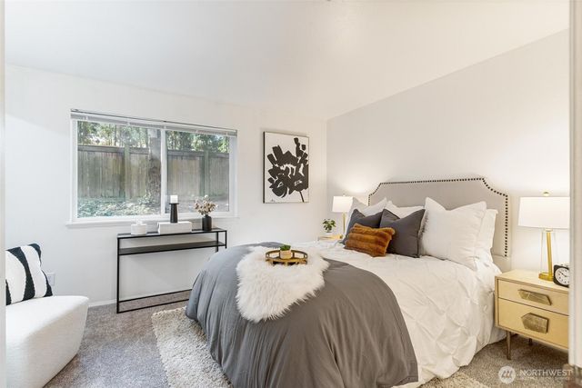 6525 200th Street SW #101, Lynnwood, WA 98036