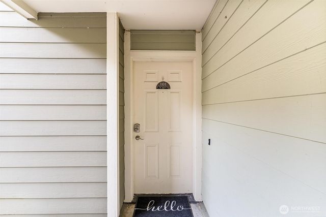 6525 200th Street SW #101, Lynnwood, WA 98036