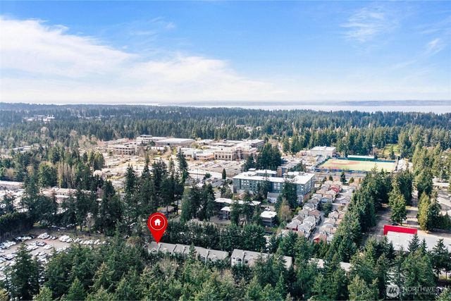 6525 200th Street SW #101, Lynnwood, WA 98036
