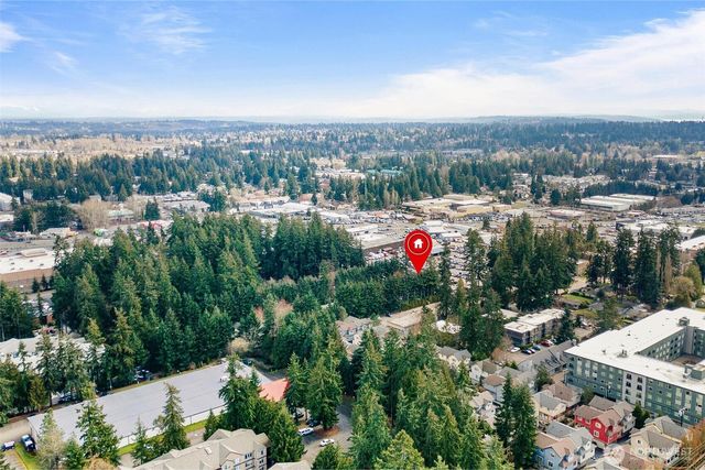 6525 200th Street SW #101, Lynnwood, WA 98036