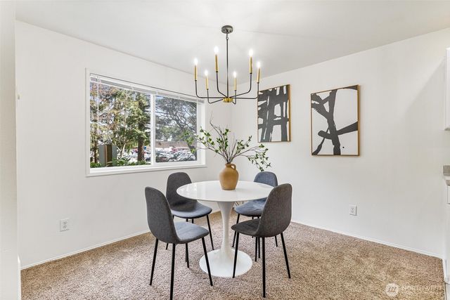 6525 200th Street SW #101, Lynnwood, WA 98036