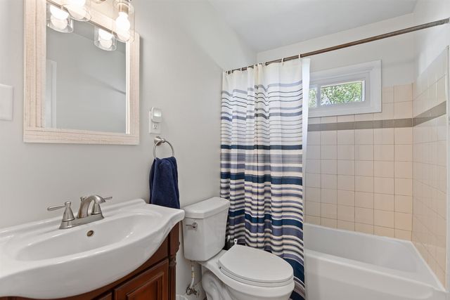 216 Lake Hills Drive, Concord, MI 49237