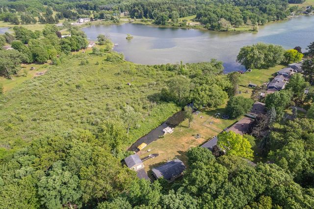 216 Lake Hills Drive, Concord, MI 49237