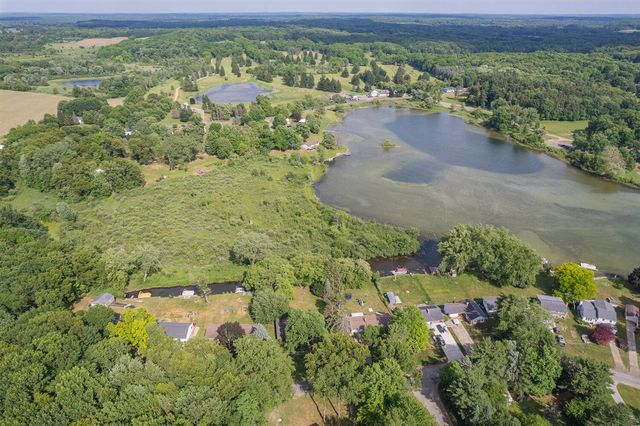 216 Lake Hills Drive, Concord, MI 49237