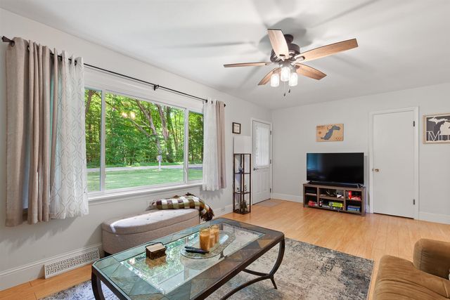 216 Lake Hills Drive, Concord, MI 49237