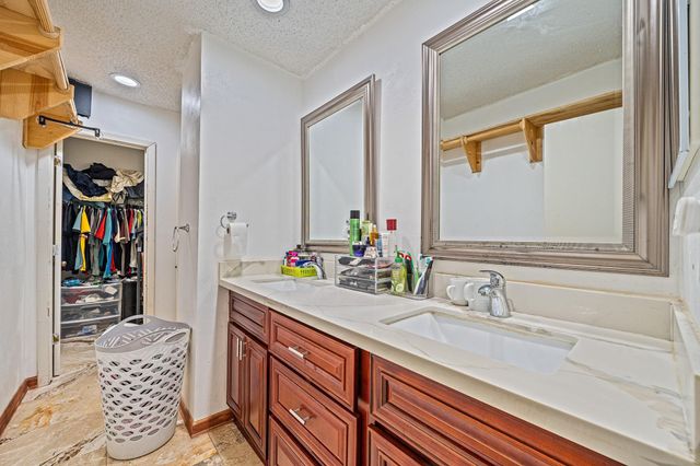 4142 Belle Park Drive 4142, Houston, TX 77072