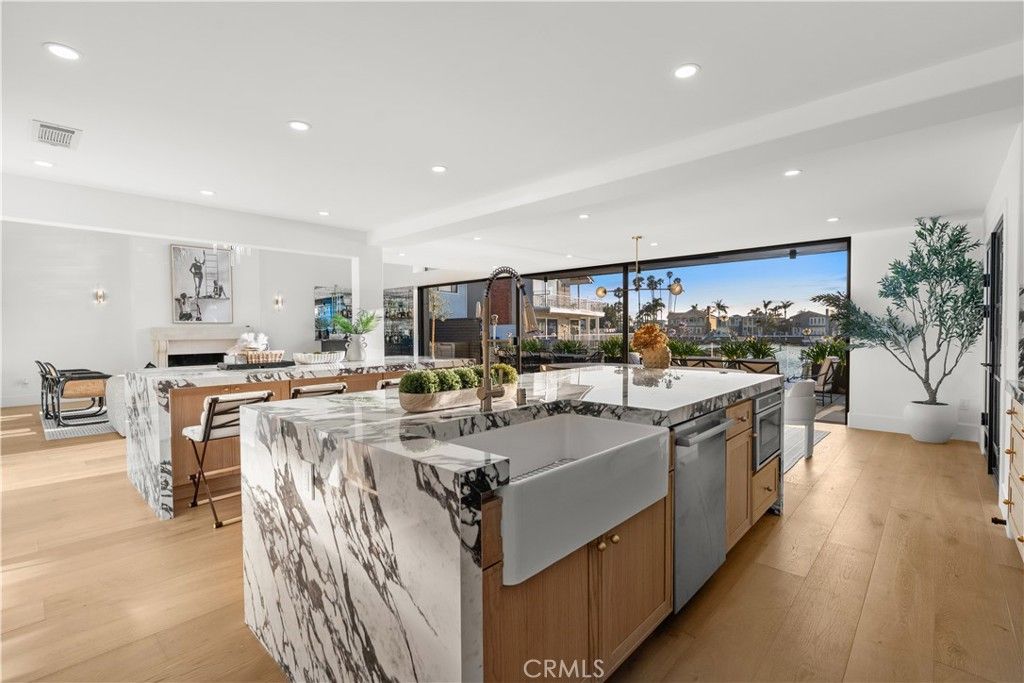 Image 15 of property listing at 16861 Edgewater, Huntington Beach, CA 92649