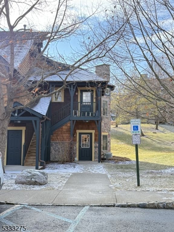 8 Maple Cres unit 24 24, Vernon Twp., NJ 07462
