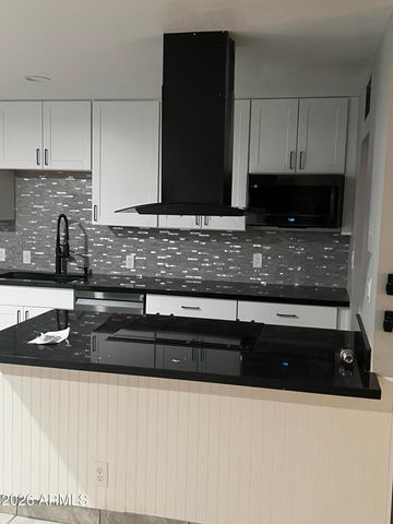 4657 S 17TH Way, Phoenix, AZ 85040