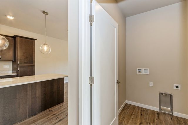 1003 Highland Trail, Solon, IA 52333