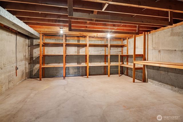 1325 NW 200th Street, Shoreline, WA 98177