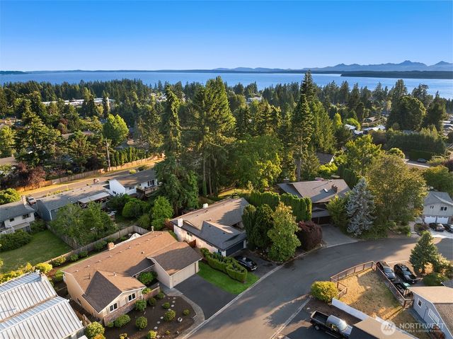 1325 NW 200th Street, Shoreline, WA 98177