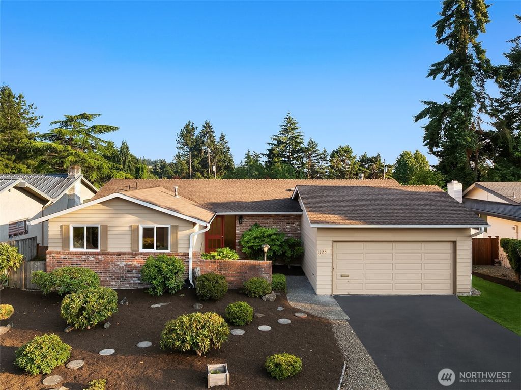 1325 NW 200th Street, Shoreline, WA 98177