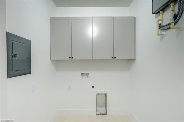 940 Lakeside DR, Lehigh Acres, FL 33974