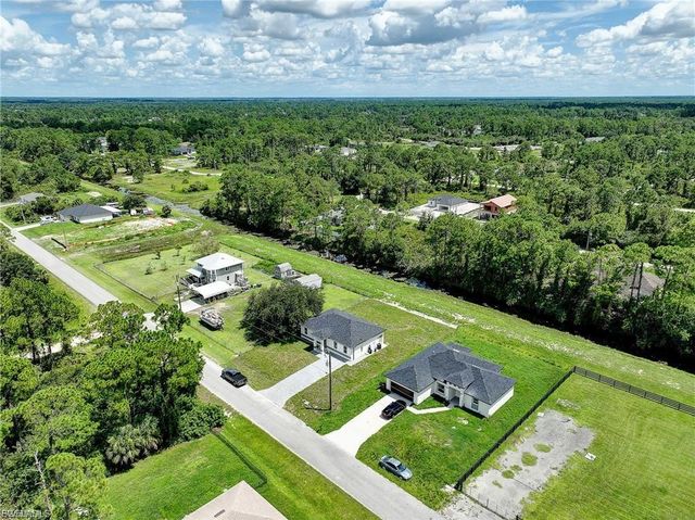 940 Lakeside DR, Lehigh Acres, FL 33974