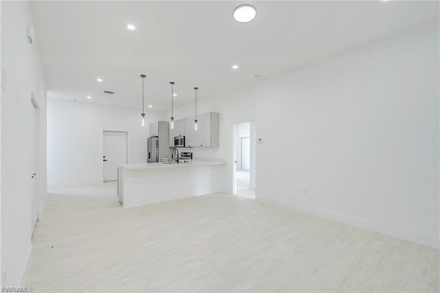 940 Lakeside DR, Lehigh Acres, FL 33974