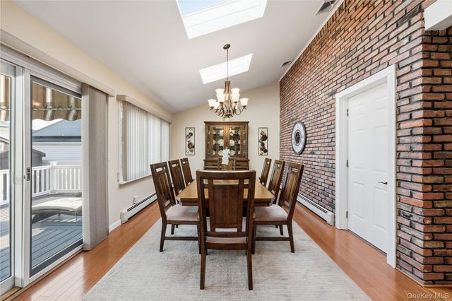 364 Boundary Avenue, Massapequa, NY 11758