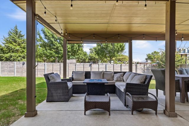 100 Cole Court, Argyle, TX 76226