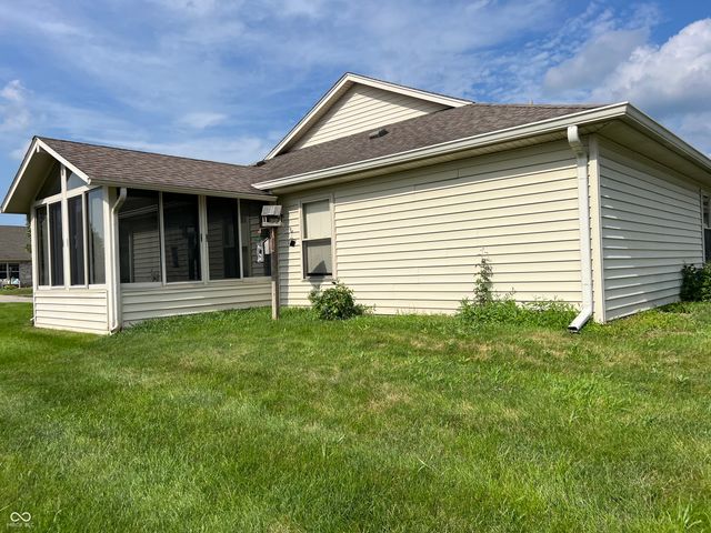 2047 Pelican, Franklin, IN 46131