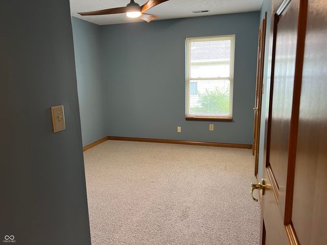 2047 Pelican, Franklin, IN 46131