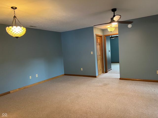 2047 Pelican, Franklin, IN 46131