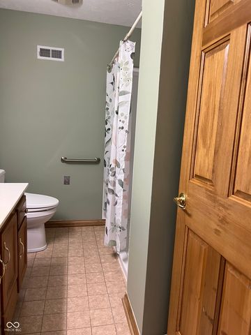 2047 Pelican, Franklin, IN 46131