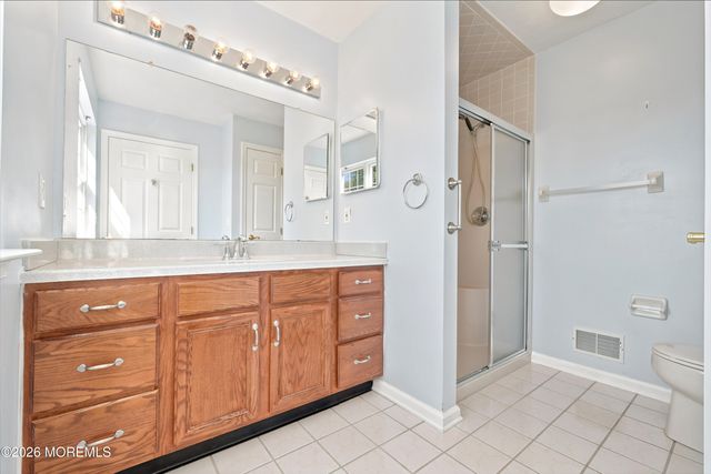 29 N Baker Drive, Jackson, NJ 08527