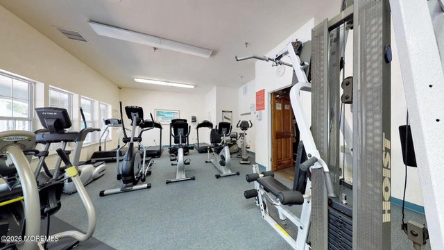 29 N Baker Drive, Jackson, NJ 08527