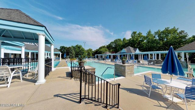 29 N Baker Drive, Jackson, NJ 08527
