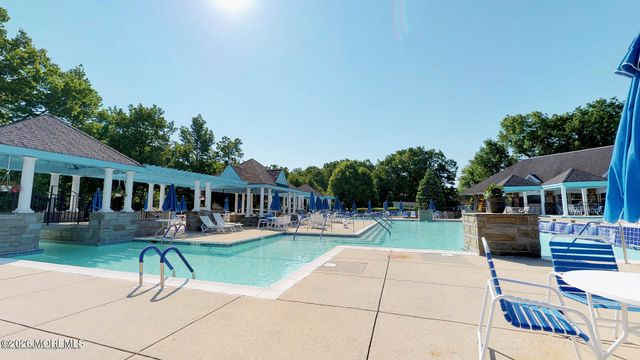 29 N Baker Drive, Jackson, NJ 08527