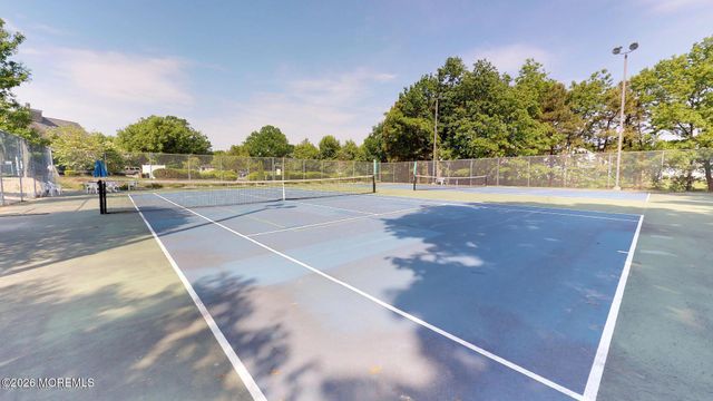29 N Baker Drive, Jackson, NJ 08527