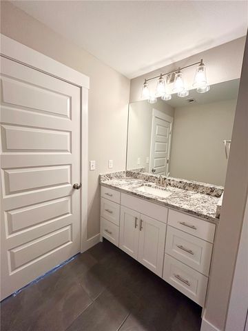 605 Phyllis Farm Road, Prairie Grove, AR 72753