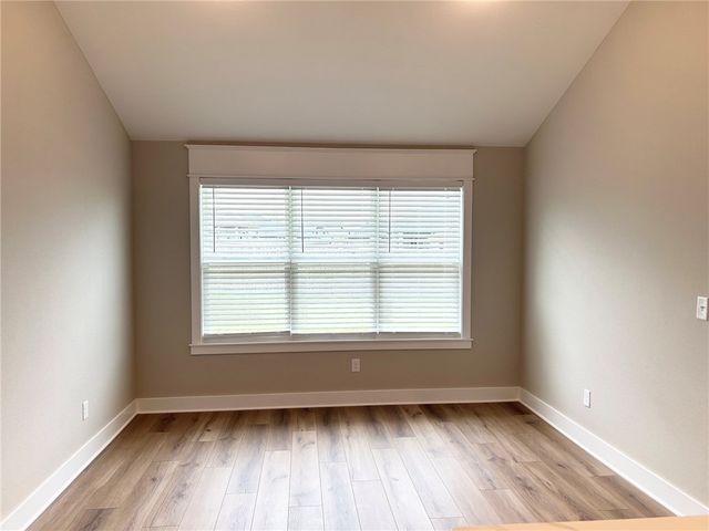605 Phyllis Farm Road, Prairie Grove, AR 72753
