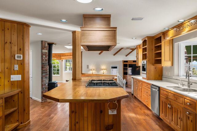 5670 China Hill Rd, El Dorado, CA 95623