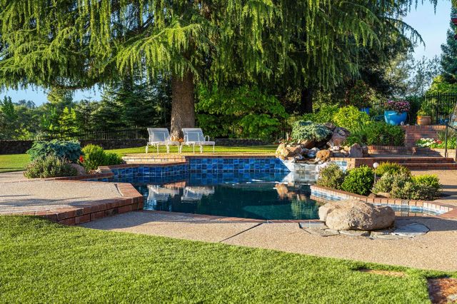 5670 China Hill Rd, El Dorado, CA 95623