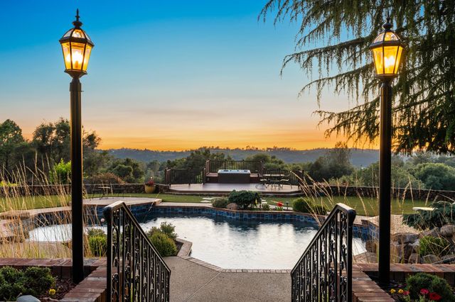 5670 China Hill Rd, El Dorado, CA 95623