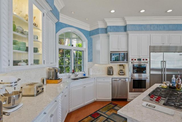 258 Locha Drive, Jupiter, FL 33458