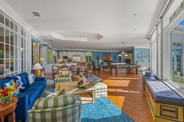 258 Locha Drive, Jupiter, FL 33458