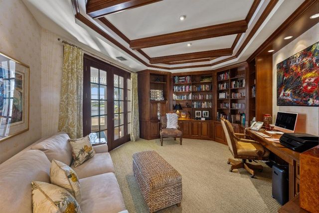 258 Locha Drive, Jupiter, FL 33458