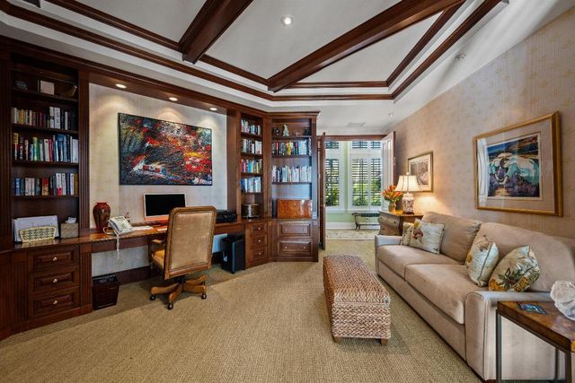 258 Locha Drive, Jupiter, FL 33458