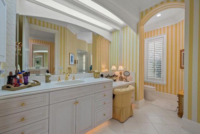 258 Locha Drive, Jupiter, FL 33458