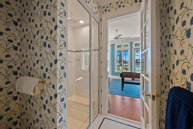 258 Locha Drive, Jupiter, FL 33458