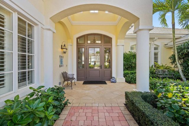 258 Locha Drive, Jupiter, FL 33458