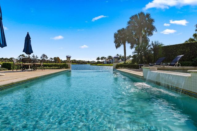 258 Locha Drive, Jupiter, FL 33458